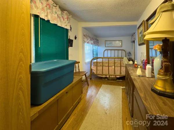 $60,000 | 3059 Highway 261, Bakersville, NC 28705