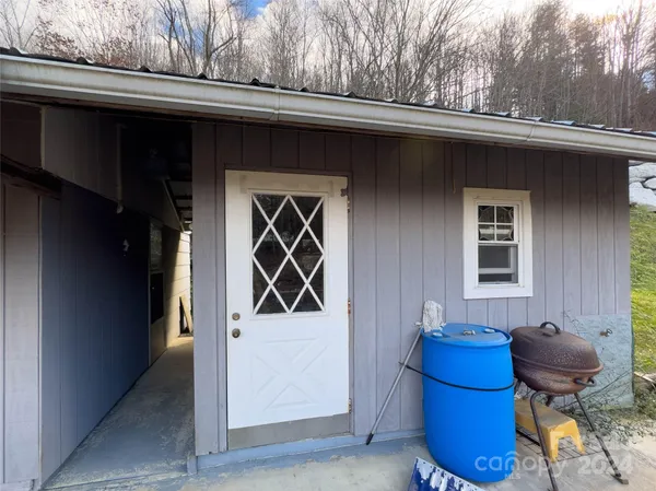 $60,000 | 3059 Highway 261, Bakersville, NC 28705