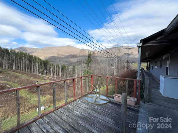 $60,000 | 3059 Highway 261, Bakersville, NC 28705