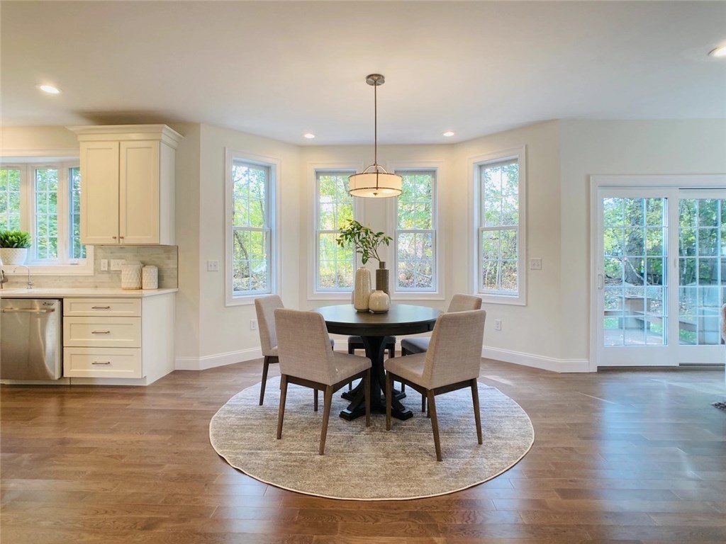640 County Road Barrington, RI 02806 - Photo 11 of 31 Gallery Image 11