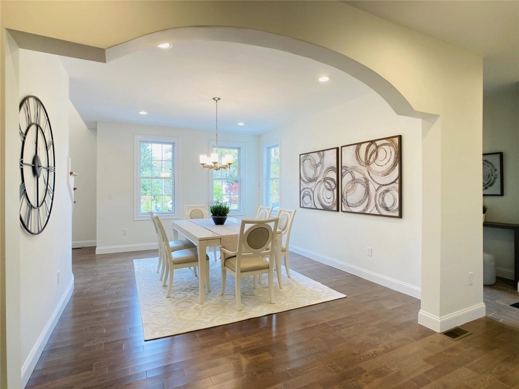 640 County Road Barrington, RI 02806 - Photo 14 of 31 Gallery Image 14