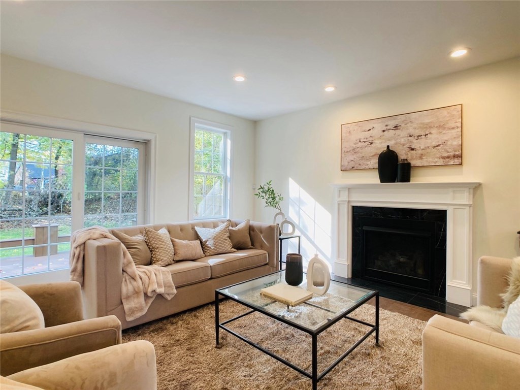 640 County Road Barrington, RI 02806 - Photo 16 of 31 Gallery Image 16