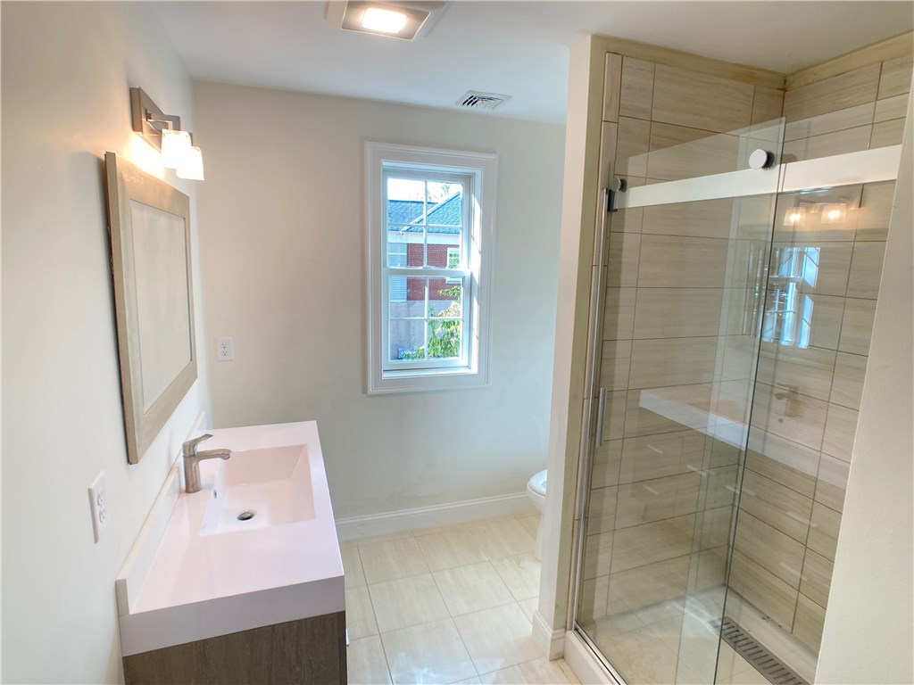 640 County Road Barrington, RI 02806 - Photo 29 of 31 Gallery Image 29