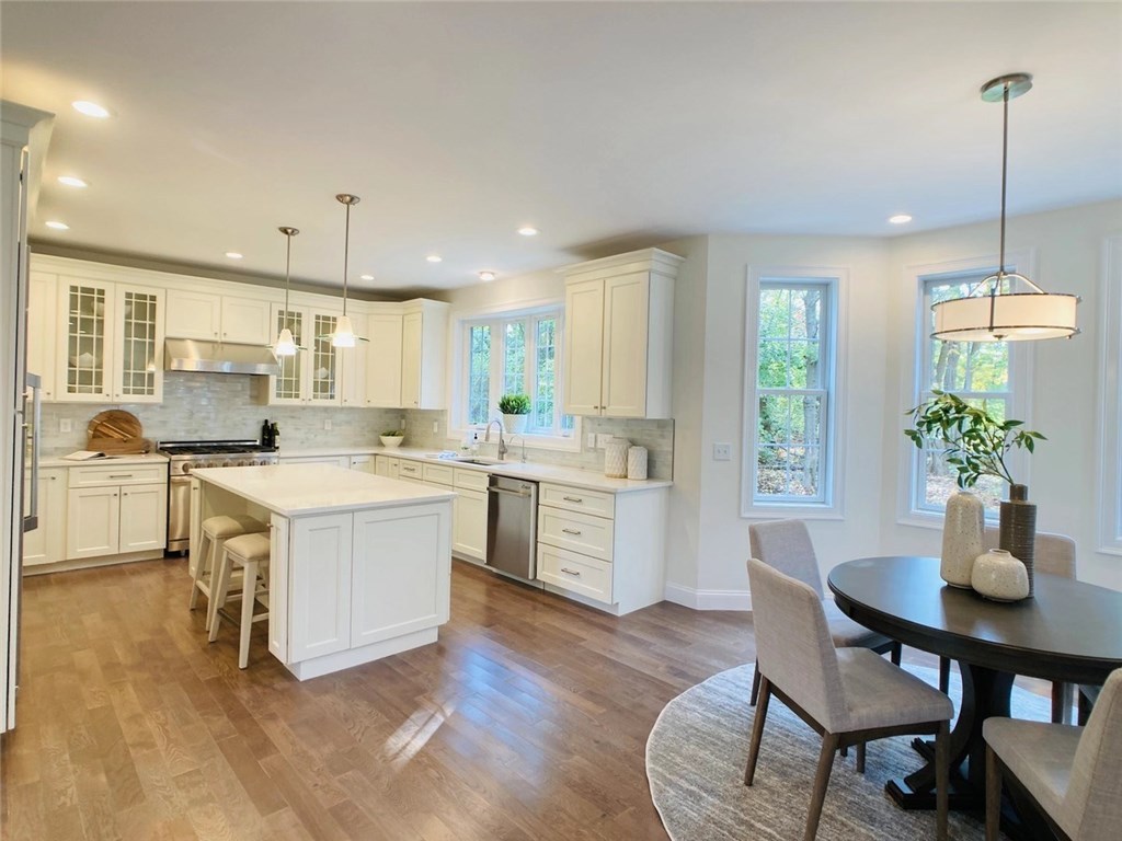 640 County Road Barrington, RI 02806 - Photo 10 of 31 Gallery Image 10