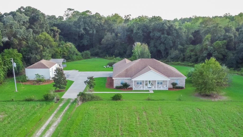 1802 East Neva Drive In Road Geneva, AL 36340 - Photo 1 of 34 Main View