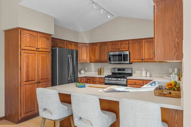 $499,900 | 1160 Autumn Drive, Woodbury, MN 55125