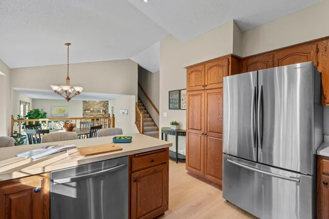 $499,900 | 1160 Autumn Drive, Woodbury, MN 55125