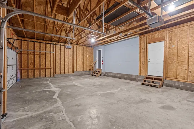 $499,900 | 1160 Autumn Drive, Woodbury, MN 55125