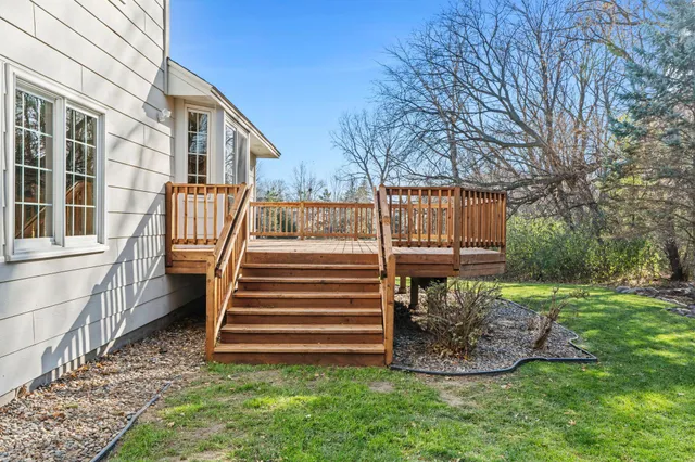 $499,900 | 1160 Autumn Drive, Woodbury, MN 55125