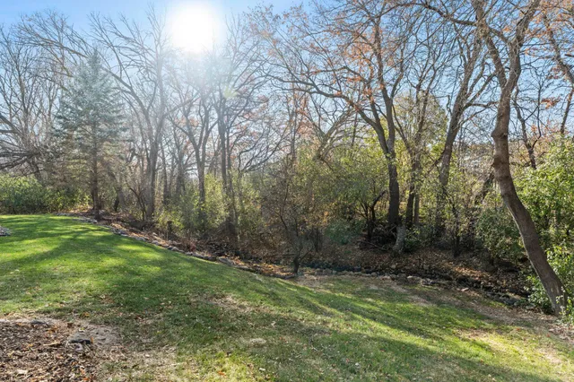 $499,900 | 1160 Autumn Drive, Woodbury, MN 55125