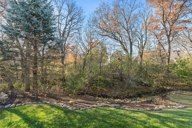 $499,900 | 1160 Autumn Drive, Woodbury, MN 55125