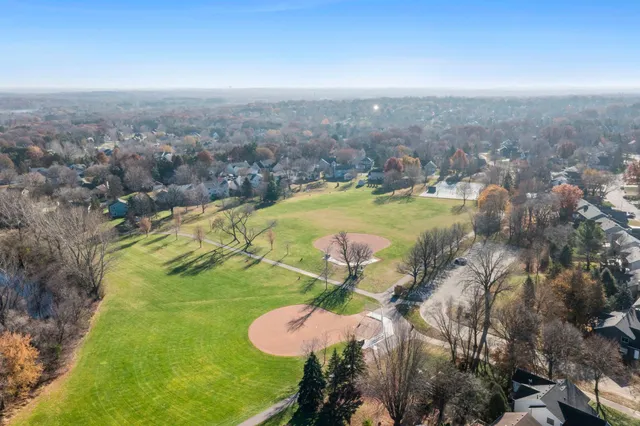 $499,900 | 1160 Autumn Drive, Woodbury, MN 55125