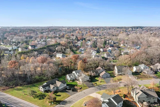 $499,900 | 1160 Autumn Drive, Woodbury, MN 55125