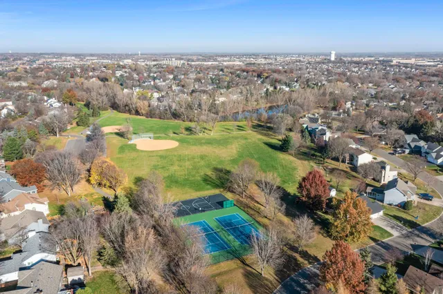 $499,900 | 1160 Autumn Drive, Woodbury, MN 55125