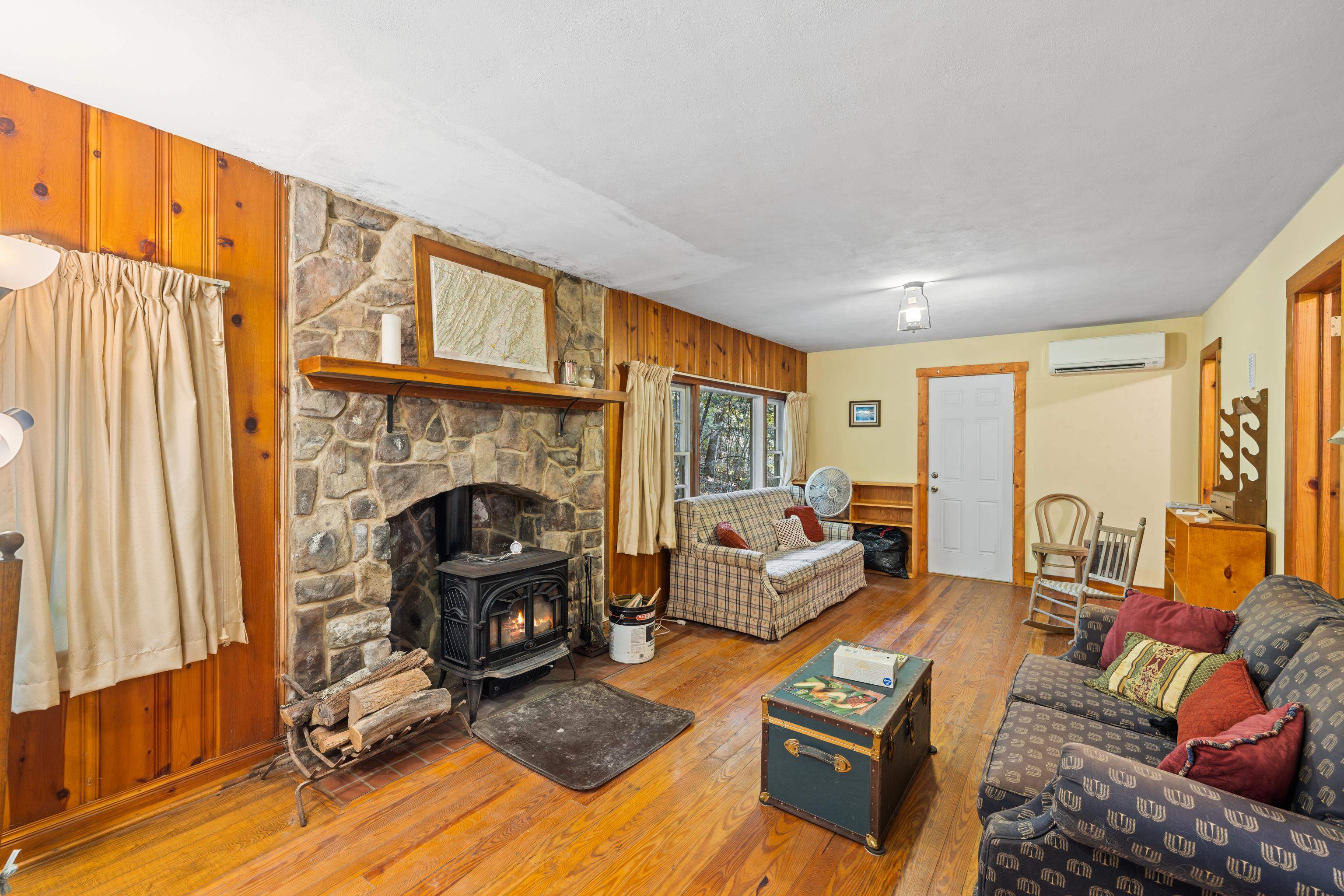 9347 Hone Quarry Road Dayton, VA 22821 - Photo 8 of 42 Gallery Image 8