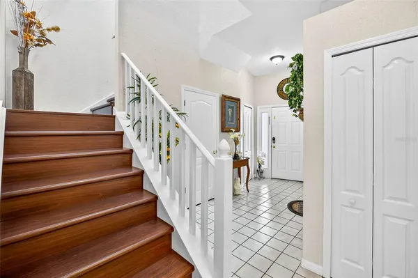 a view of entryway and hall