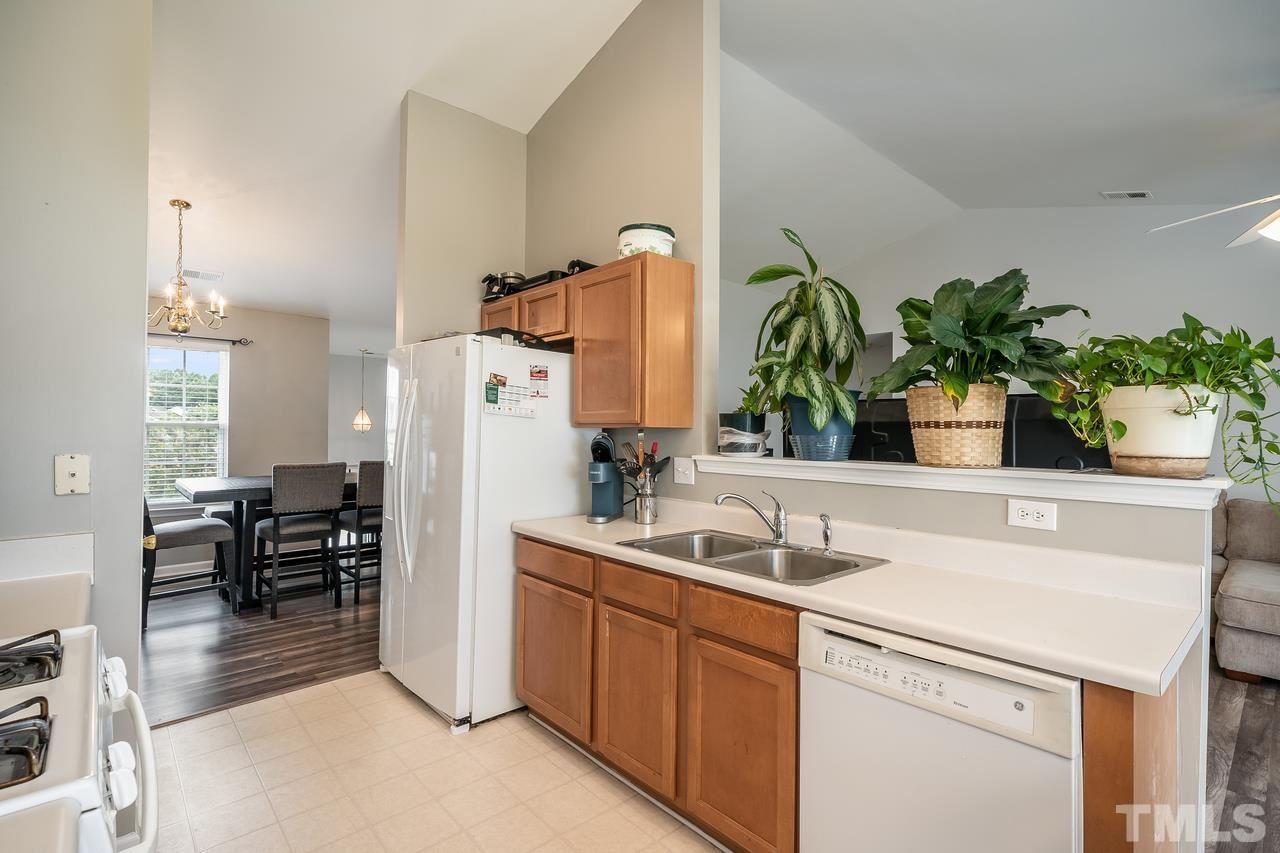 6021 Shelane Court Raleigh, NC 27610 - Photo 11 of 30