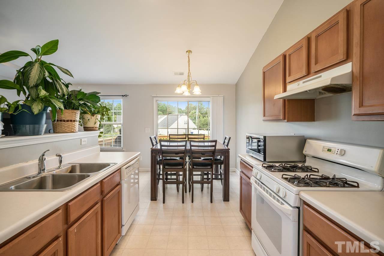 6021 Shelane Court Raleigh, NC 27610 - Photo 13 of 30
