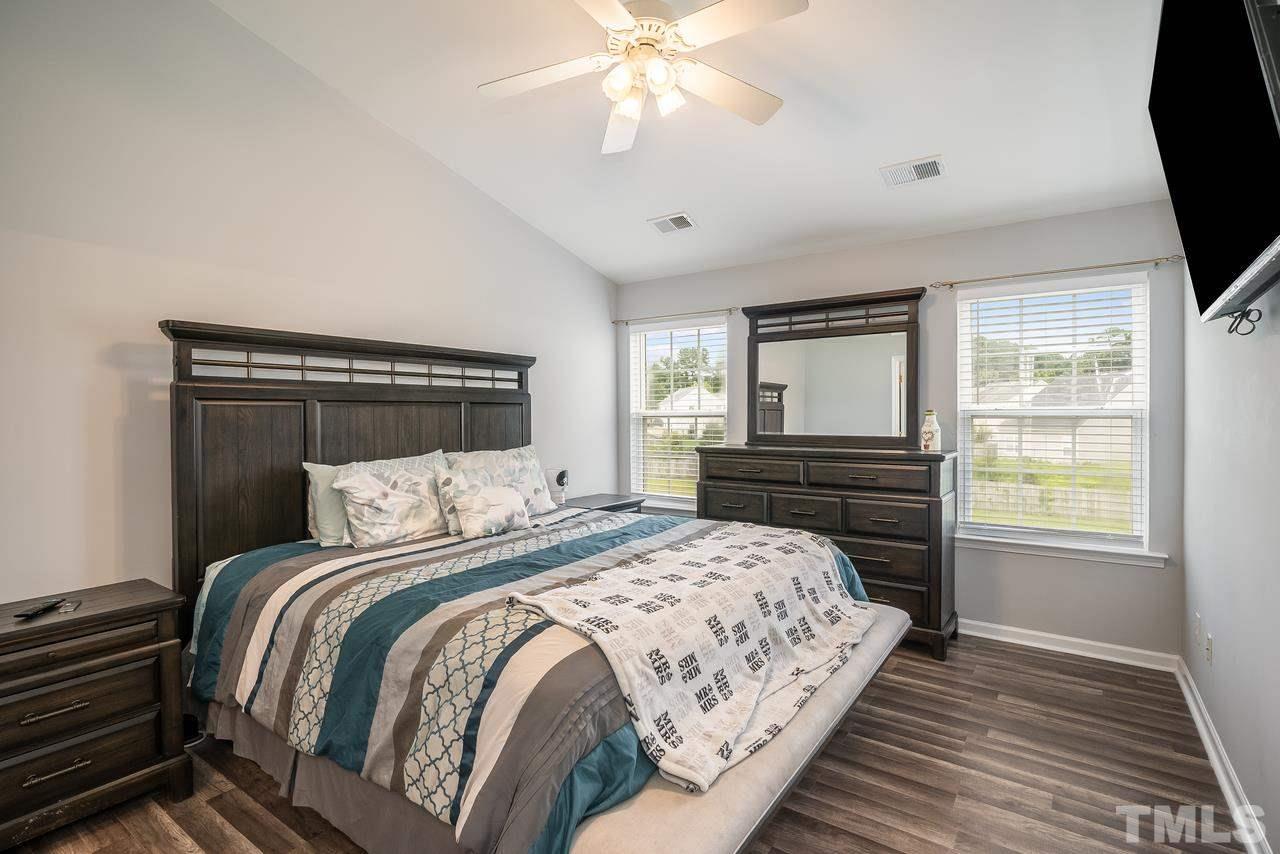 6021 Shelane Court Raleigh, NC 27610 - Photo 14 of 30