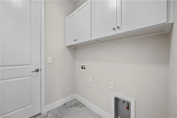 $2,800 | 4644 Centaurus Circle, Naples, FL 34120