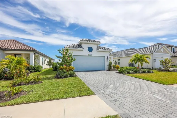 $2,800 | 4644 Centaurus Circle, Naples, FL 34120