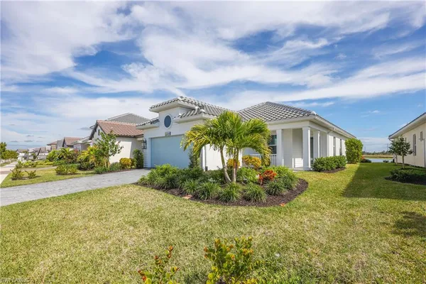 $2,800 | 4644 Centaurus Circle, Naples, FL 34120