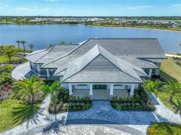 $2,800 | 4644 Centaurus Circle, Naples, FL 34120