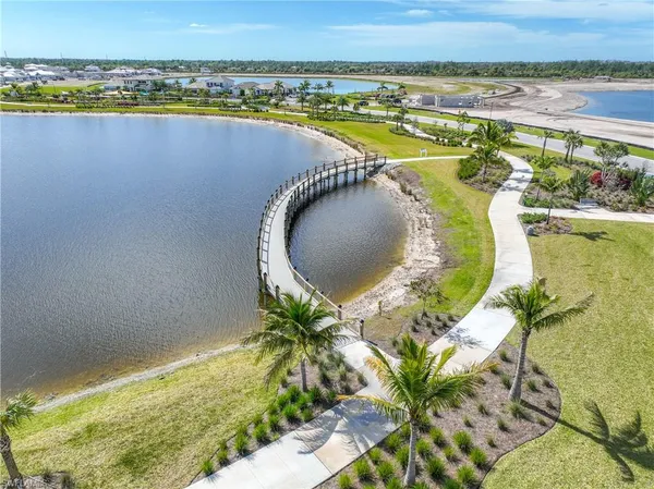 $2,800 | 4644 Centaurus Circle, Naples, FL 34120