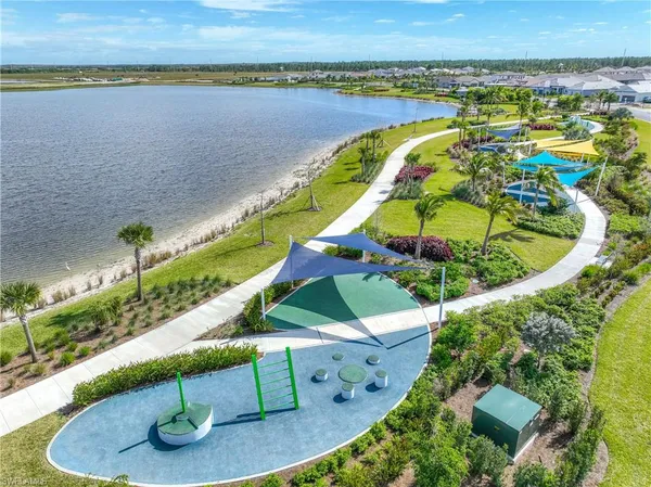 $2,800 | 4644 Centaurus Circle, Naples, FL 34120