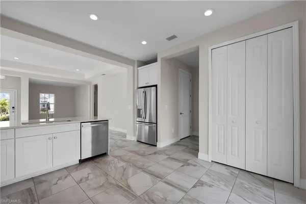 $2,800 | 4644 Centaurus Circle, Naples, FL 34120