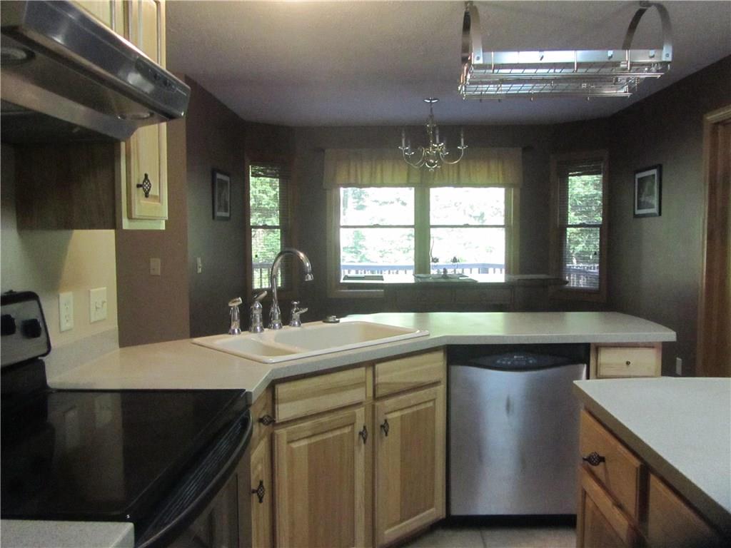 544 Diamond Road Grove City, PA 16127 - Photo 4 of 24