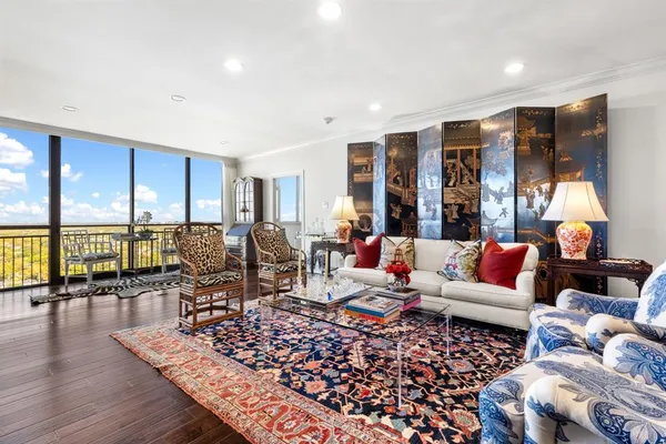 $449,000 | 6335 West Northwest Highway, Unit 2015, Dallas, TX 75225