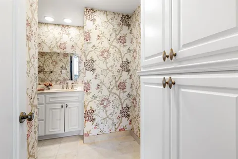 $475,000 | 6335 West Northwest Highway, Unit 2015, Dallas, TX 75225