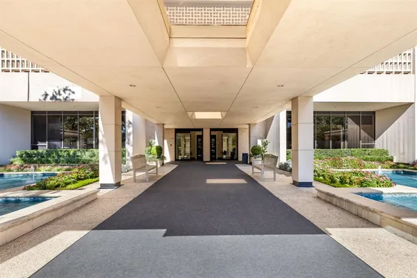 $449,000 | 6335 West Northwest Highway, Unit 2015, Dallas, TX 75225