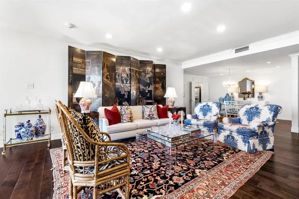 $449,000 | 6335 West Northwest Highway, Unit 2015, Dallas, TX 75225