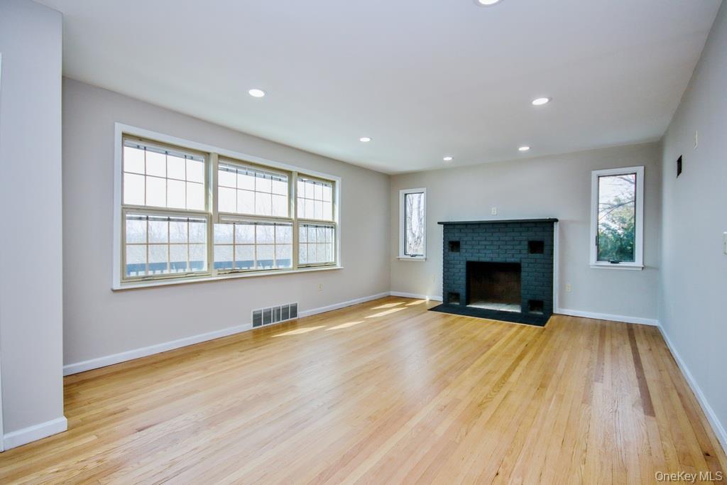 23 Robert Road Poughkeepsie, NY 12603 - Photo 18 of 40