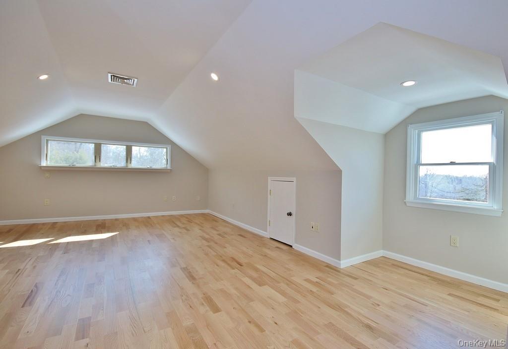 23 Robert Road Poughkeepsie, NY 12603 - Photo 32 of 40