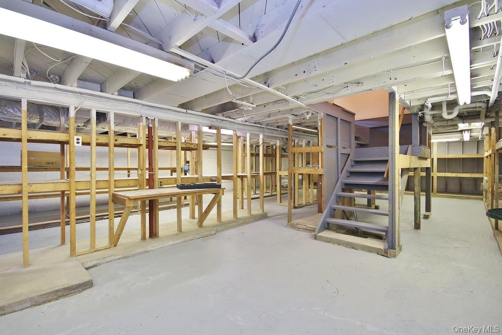 23 Robert Road Poughkeepsie, NY 12603 - Photo 37 of 40