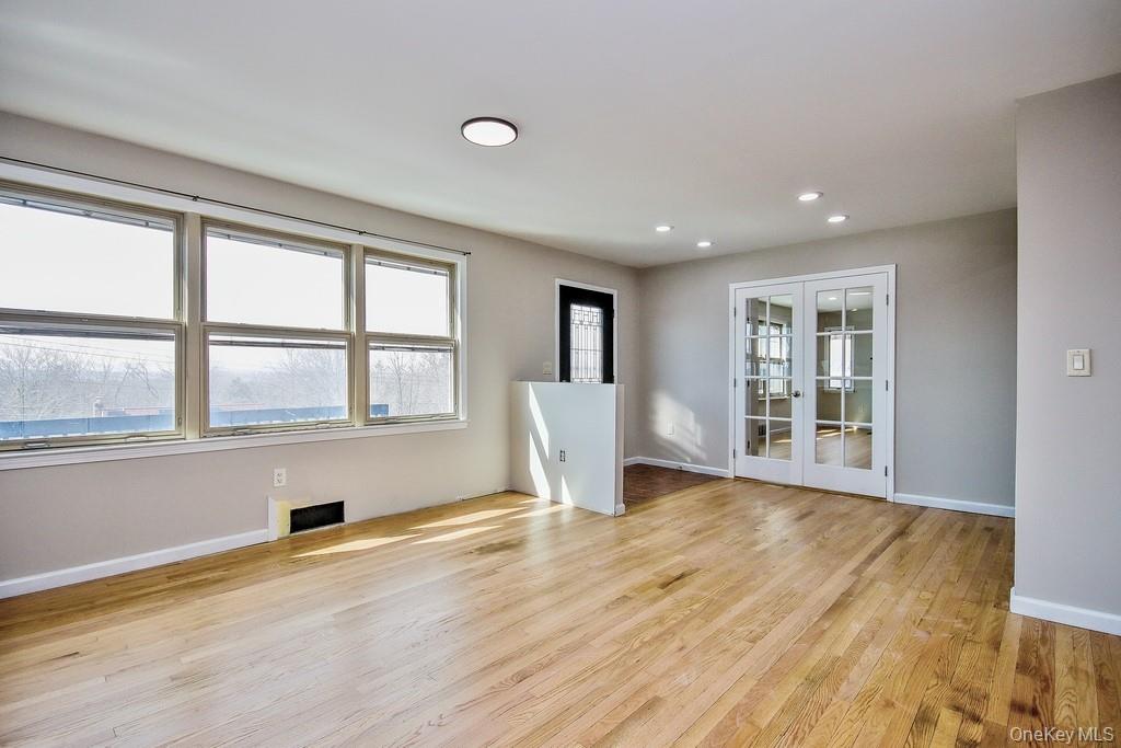 23 Robert Road Poughkeepsie, NY 12603 - Photo 9 of 40