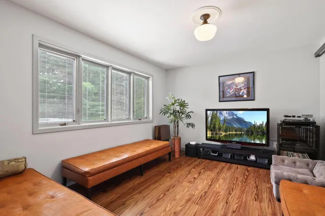 $595,000 | 127 Stoneleigh Drive, East Stroudsburg, PA 18301