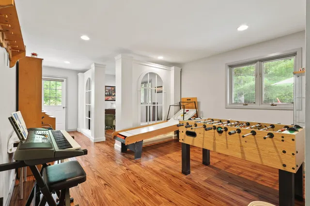 $595,000 | 127 Stoneleigh Drive, East Stroudsburg, PA 18301