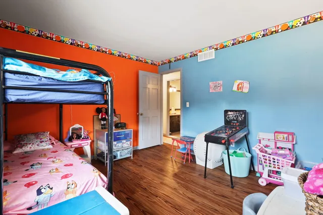 $595,000 | 127 Stoneleigh Drive, East Stroudsburg, PA 18301