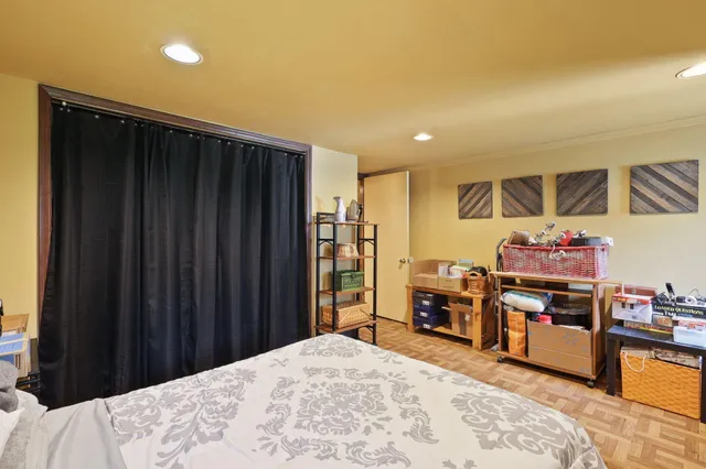 $595,000 | 127 Stoneleigh Drive, East Stroudsburg, PA 18301