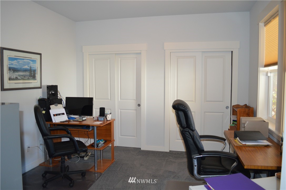 412 Barry Loop Mount Vernon, WA 98274 - Photo 11 of 25 Gallery Image 11