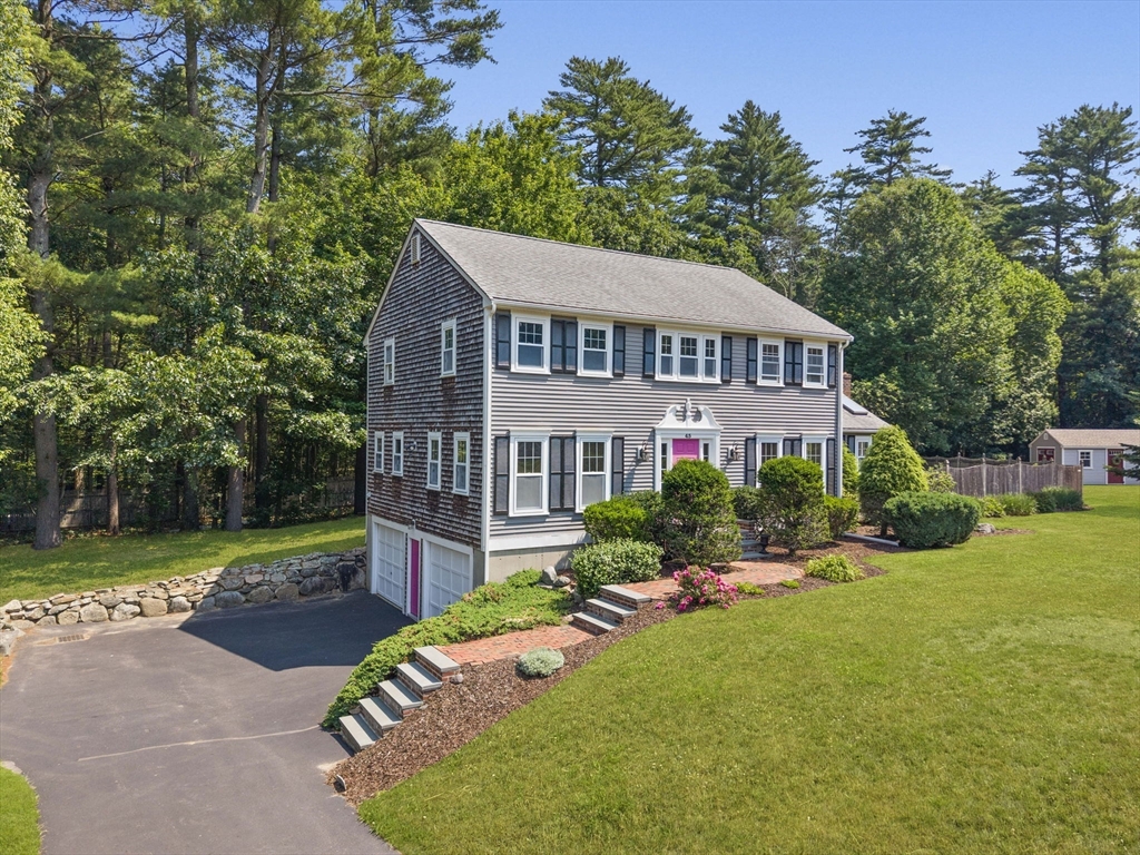45 Tilden Lane Hanover, MA 02339 - Photo 3 of 34