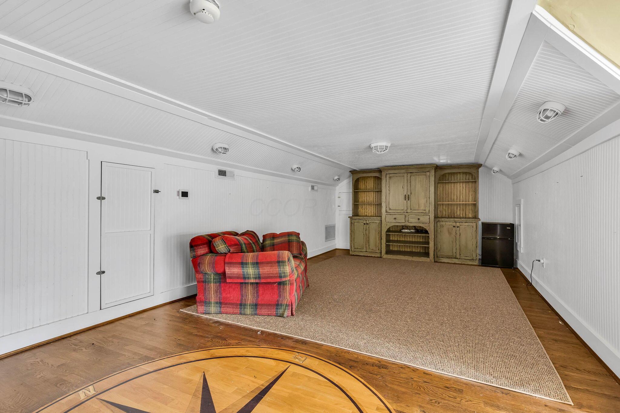 7805 Brill Road Cincinnati, OH 45243 - Photo 123 of 139 123-web-or-mls-7805BrillRoadInt_Hommati1