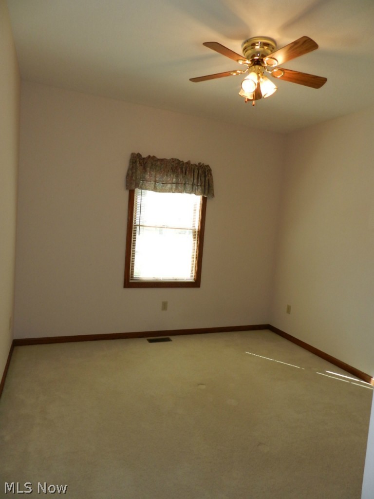 5375 Oak Point Road Lorain, OH 44053 - Photo 22 of 25 Gallery Image 22