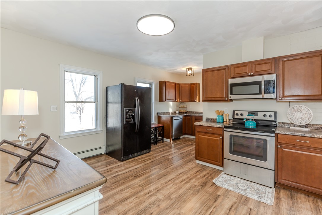 31 Anthony Street Coventry, RI 02816 - Photo 11 of 29 Kitchen