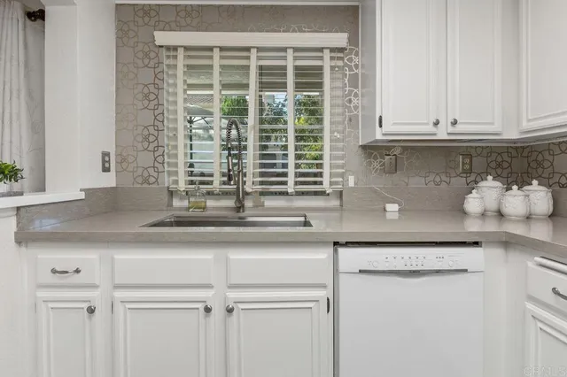 $510,000 | 1050 La Tortuga Drive, Unit 5, Vista, CA 92081