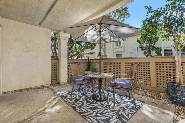 $510,000 | 1050 La Tortuga Drive, Unit 5, Vista, CA 92081